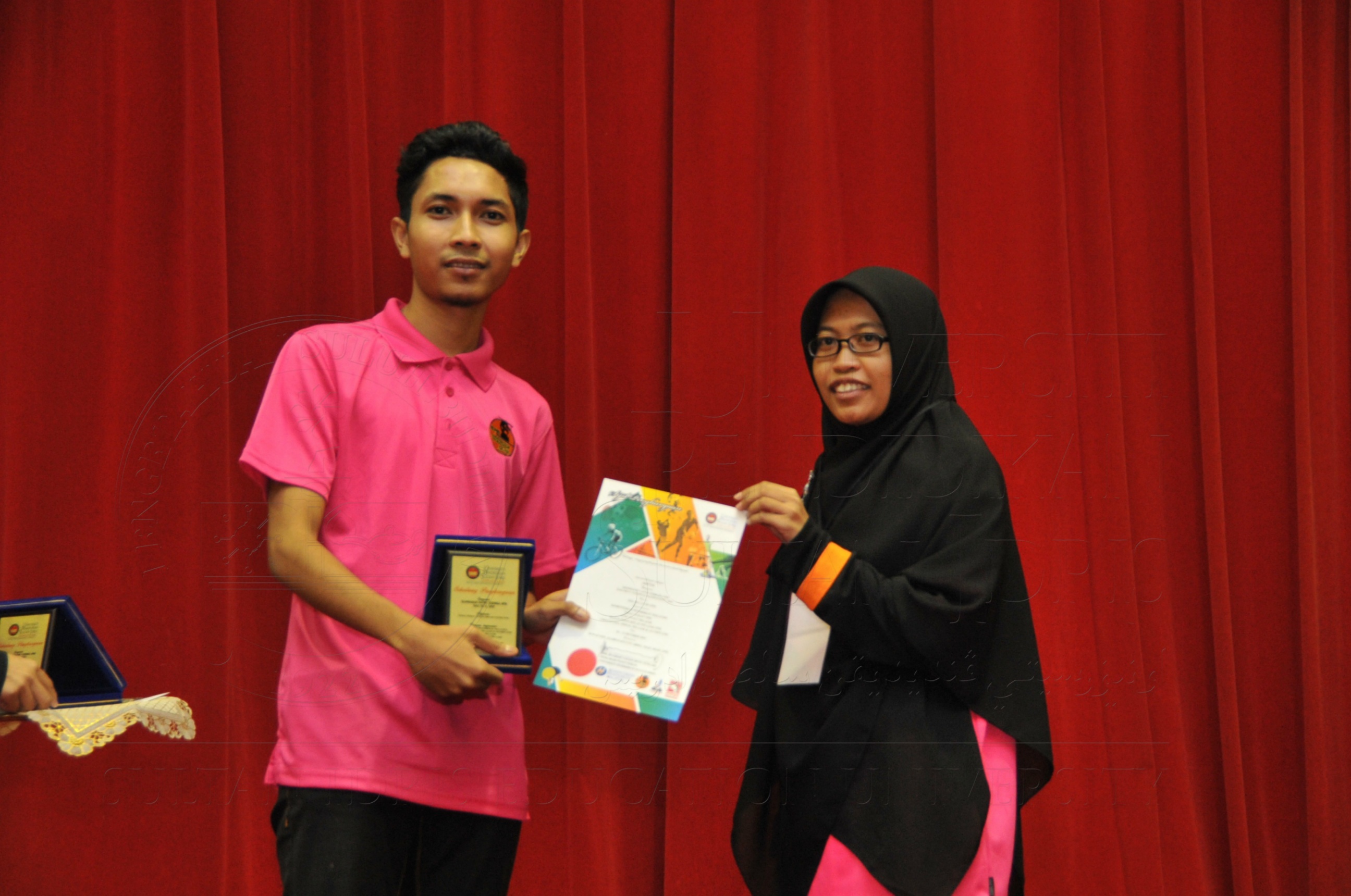 PRO15 158 CATUR HAS 9594